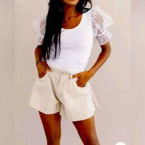 NWT BLANK NYC | VEGAN LEATHER FLUTTER SHORTS | CLEAR CUT